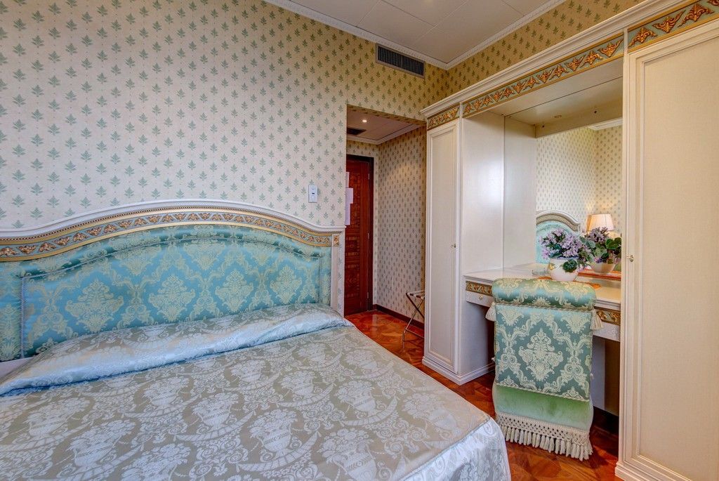 Hotel Villa Riis Taormina Buitenkant foto