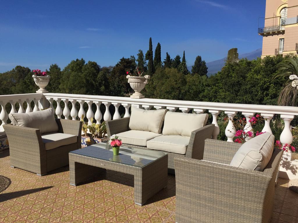 Hotel Villa Riis Taormina Buitenkant foto