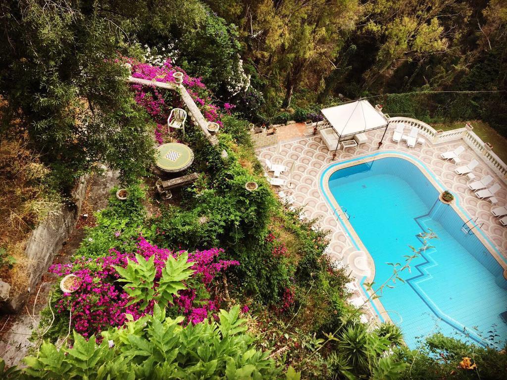 Hotel Villa Riis Taormina Buitenkant foto