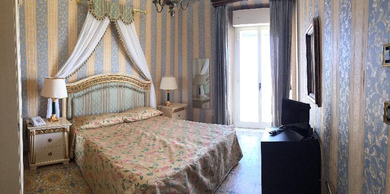 Hotel Villa Riis Taormina Buitenkant foto