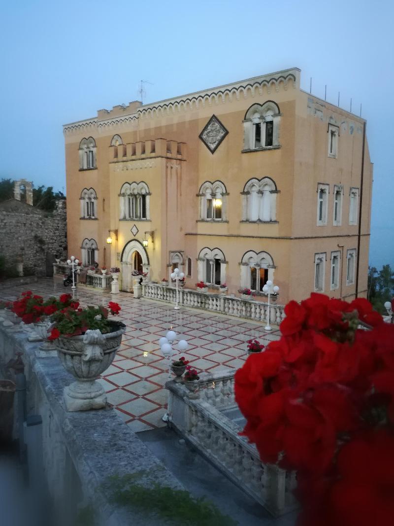 Hotel Villa Riis Taormina Buitenkant foto