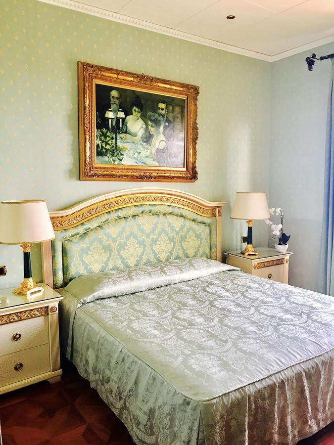 Hotel Villa Riis Taormina Buitenkant foto