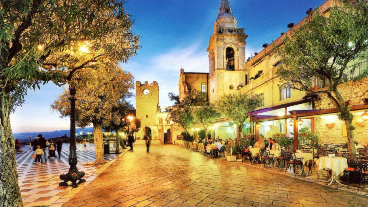 Hotel Villa Riis Taormina Buitenkant foto