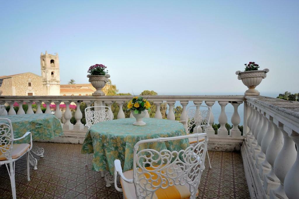 Hotel Villa Riis Taormina Buitenkant foto